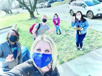 group selfie at bus dismissal
